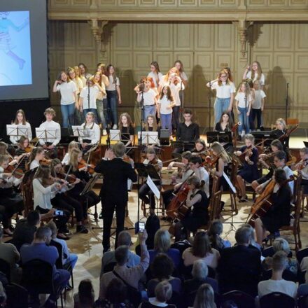 Concert Performance &#8220;Geese Dreams&#8221;